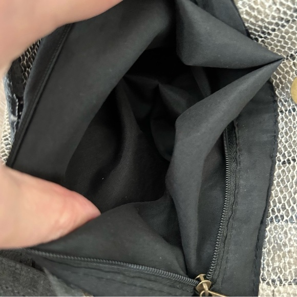 Braciano Gray Cream SnakeSkin Tote Shoulder Bag - Picture 4 of 16